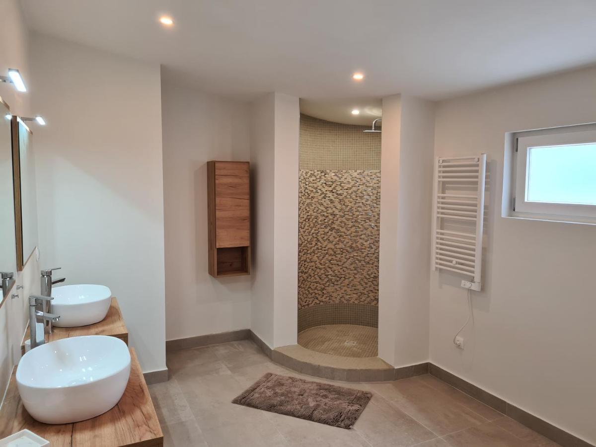Quinta Omorka Apartements Lagos Bagian luar foto