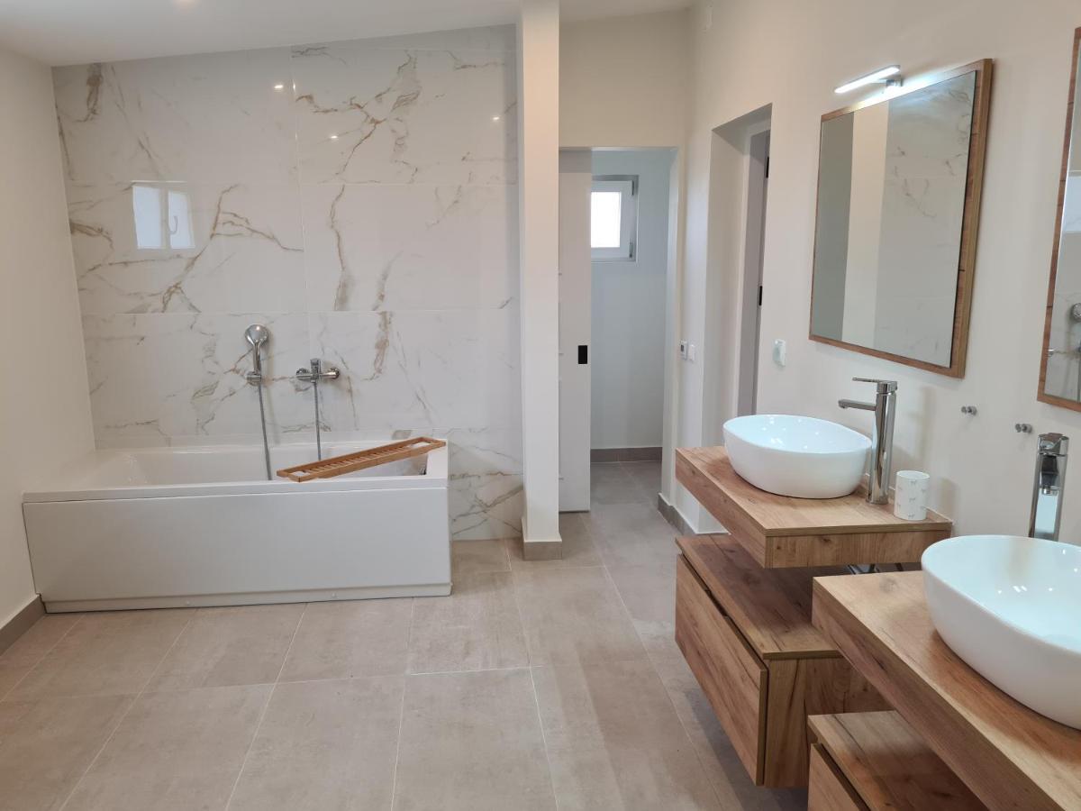 Quinta Omorka Apartements Lagos Bagian luar foto