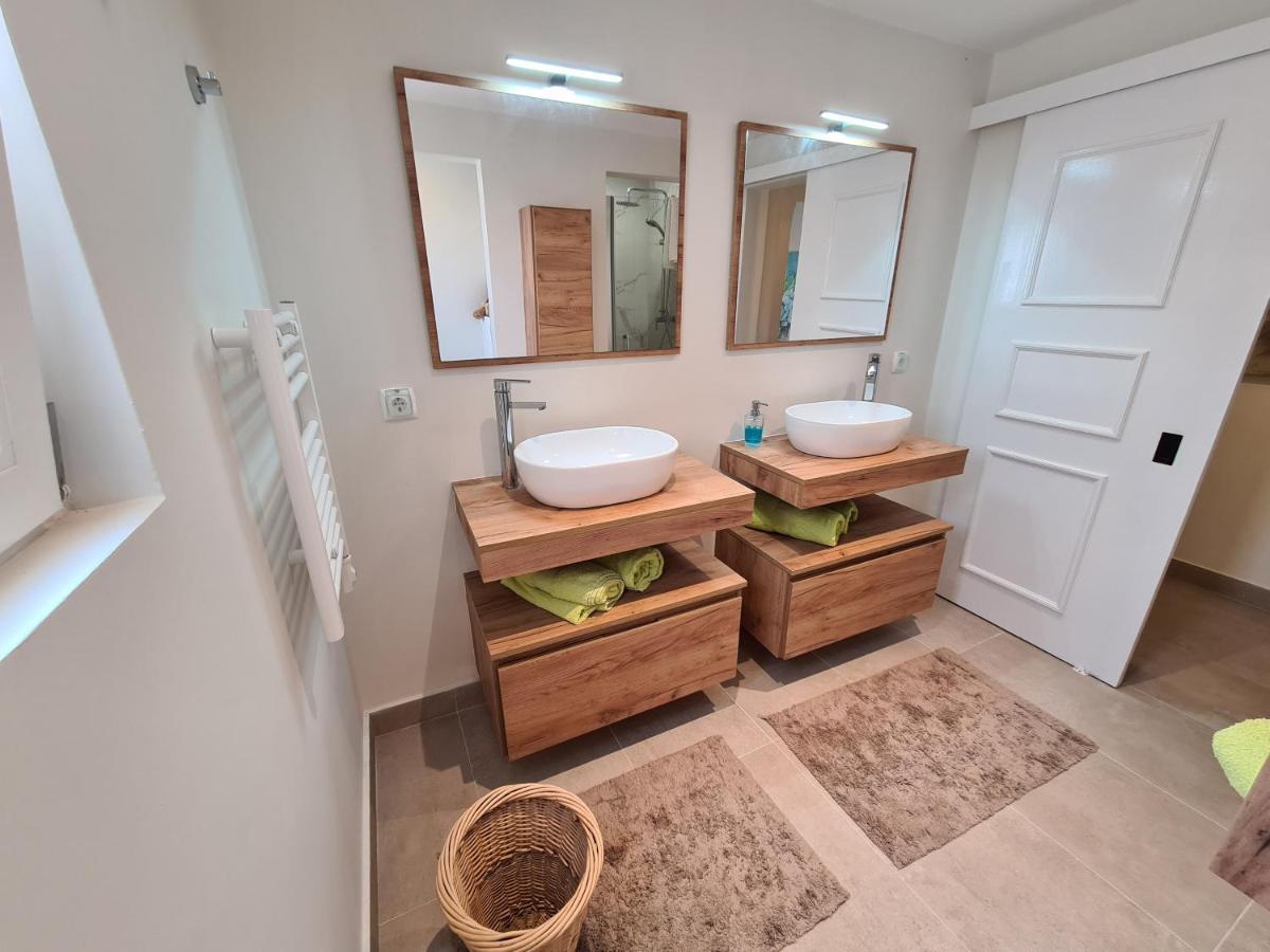 Quinta Omorka Apartements Lagos Bagian luar foto